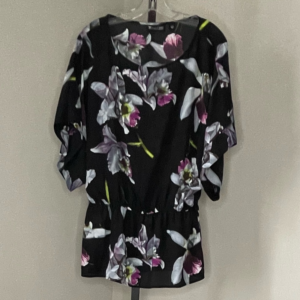 7th Avenue. Kimono sleeves. Floral.